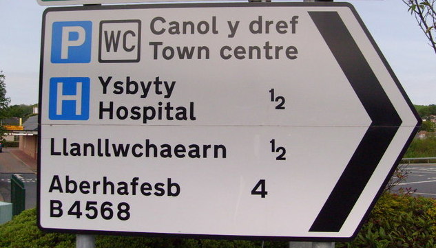 Picture 1: Welsh/English Roadsign