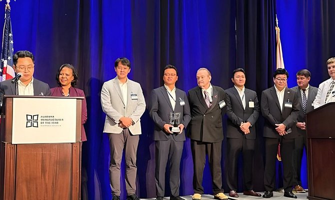 HD Hyundai Wins 2024 Manufacturer Award